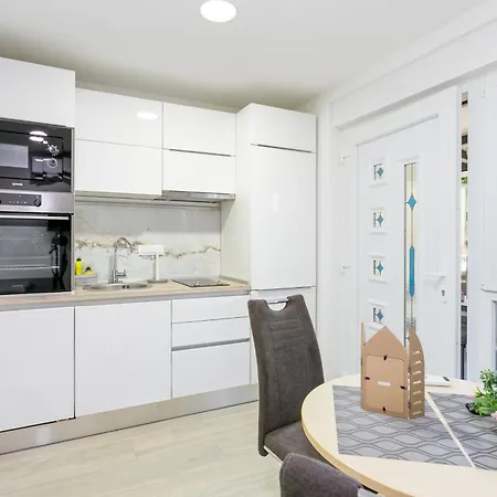 With A Parking Space Stobrec, - 23476 Apartamento Split