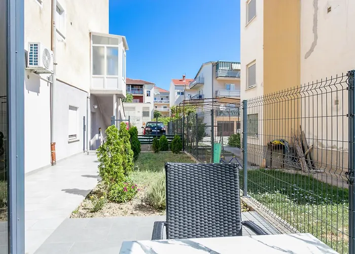 With A Parking Space Stobrec, - 23476 Apartman